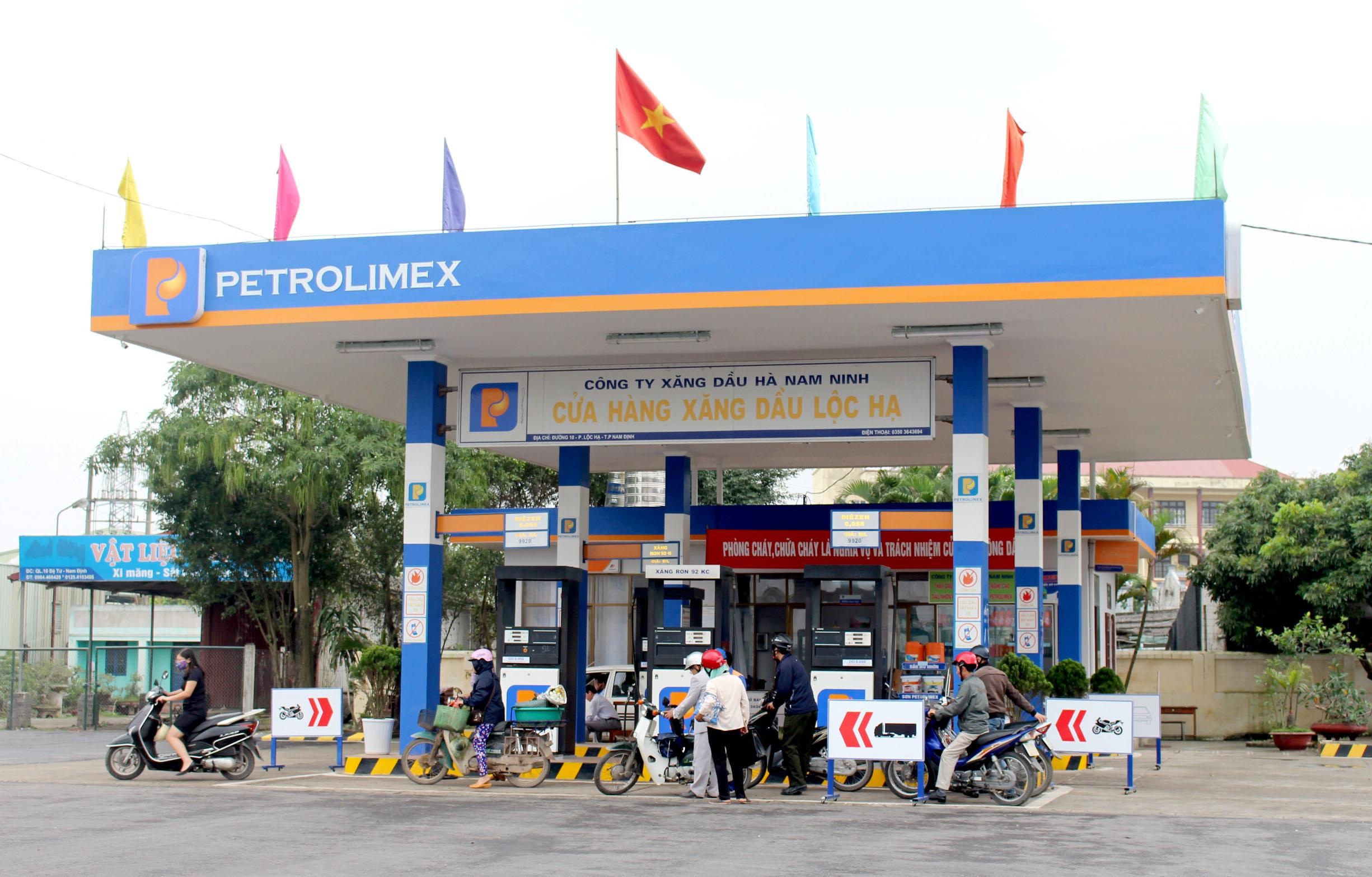 Petrolimex bi nghi 'giau lai' 135 ty dong hinh anh