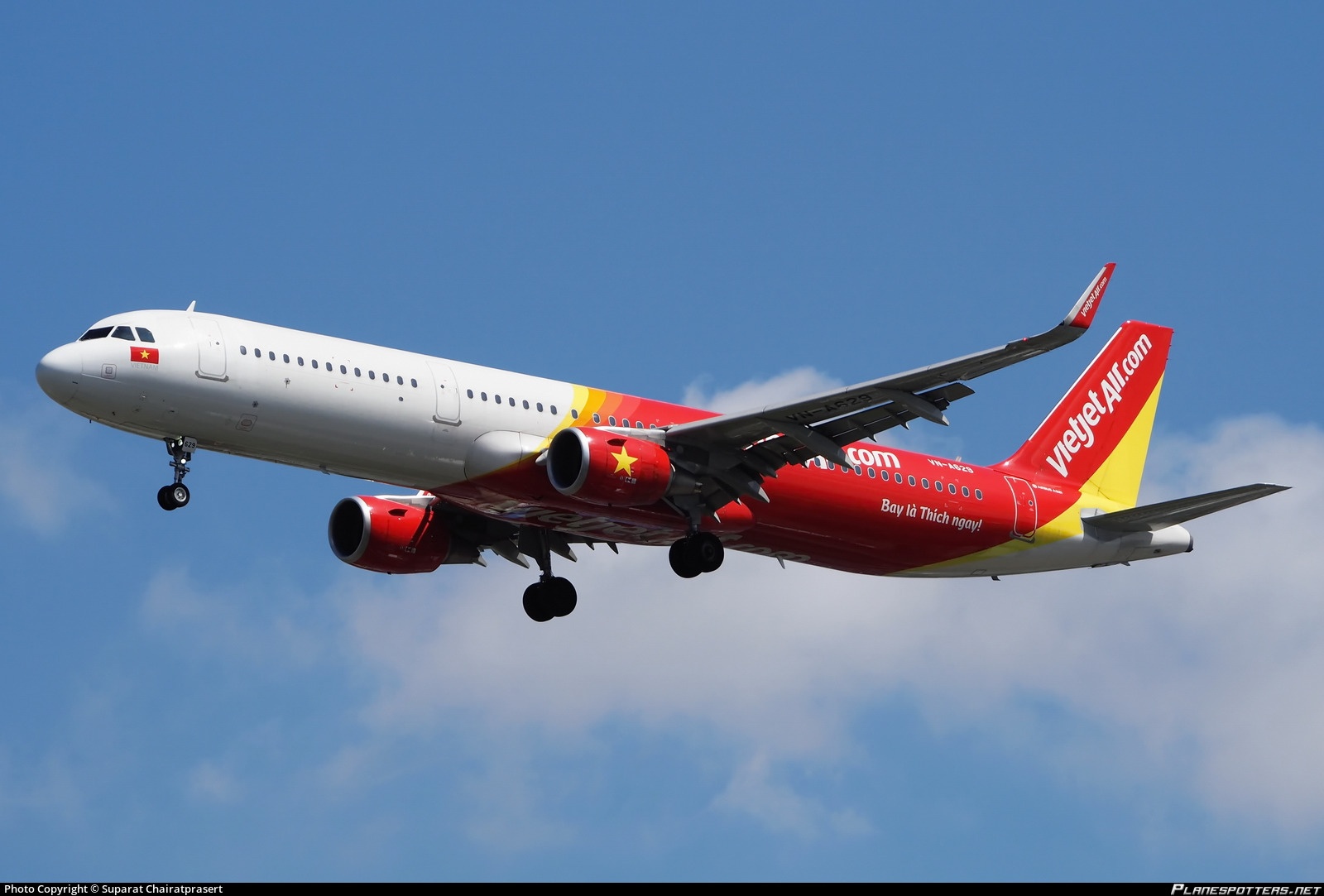 Vietjet đặt mua 15 tàu bay Airbus A321 ảnh 1 Vietjet dat mua 15 tau bay Airbus A321 anh 1