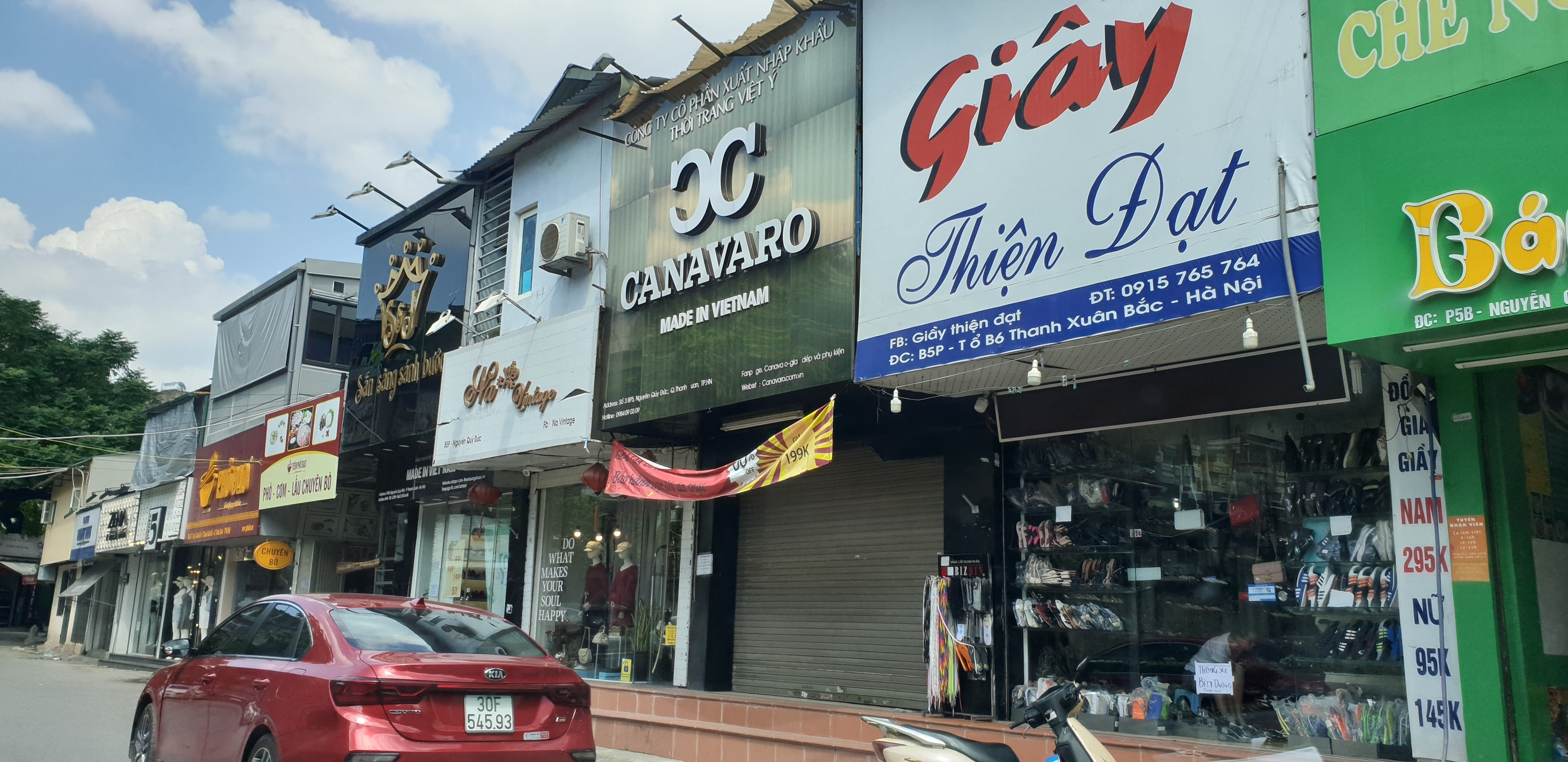 Chu shop o Ha Noi tat nu nhan vien anh 1