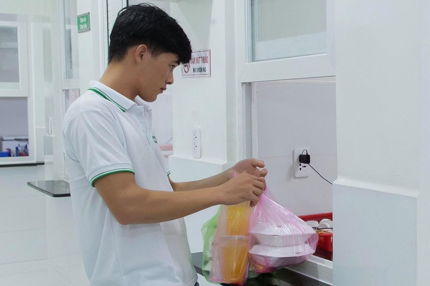 Grab dang ky them nghe bat dong san, mo 'tiem do an' o Viet Nam hinh anh