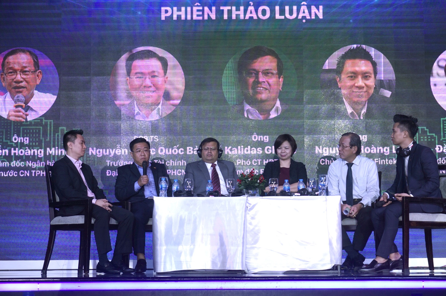 công ty tài chính ảnh 1 cong ty tai chinh anh 1