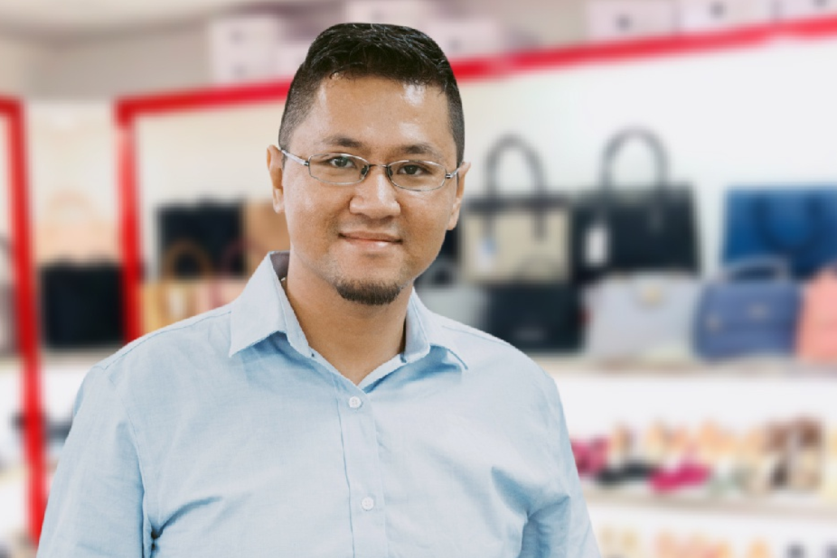 Dong sang lap, CEO chuoi cua hang giay Juno tu nhiem hinh anh