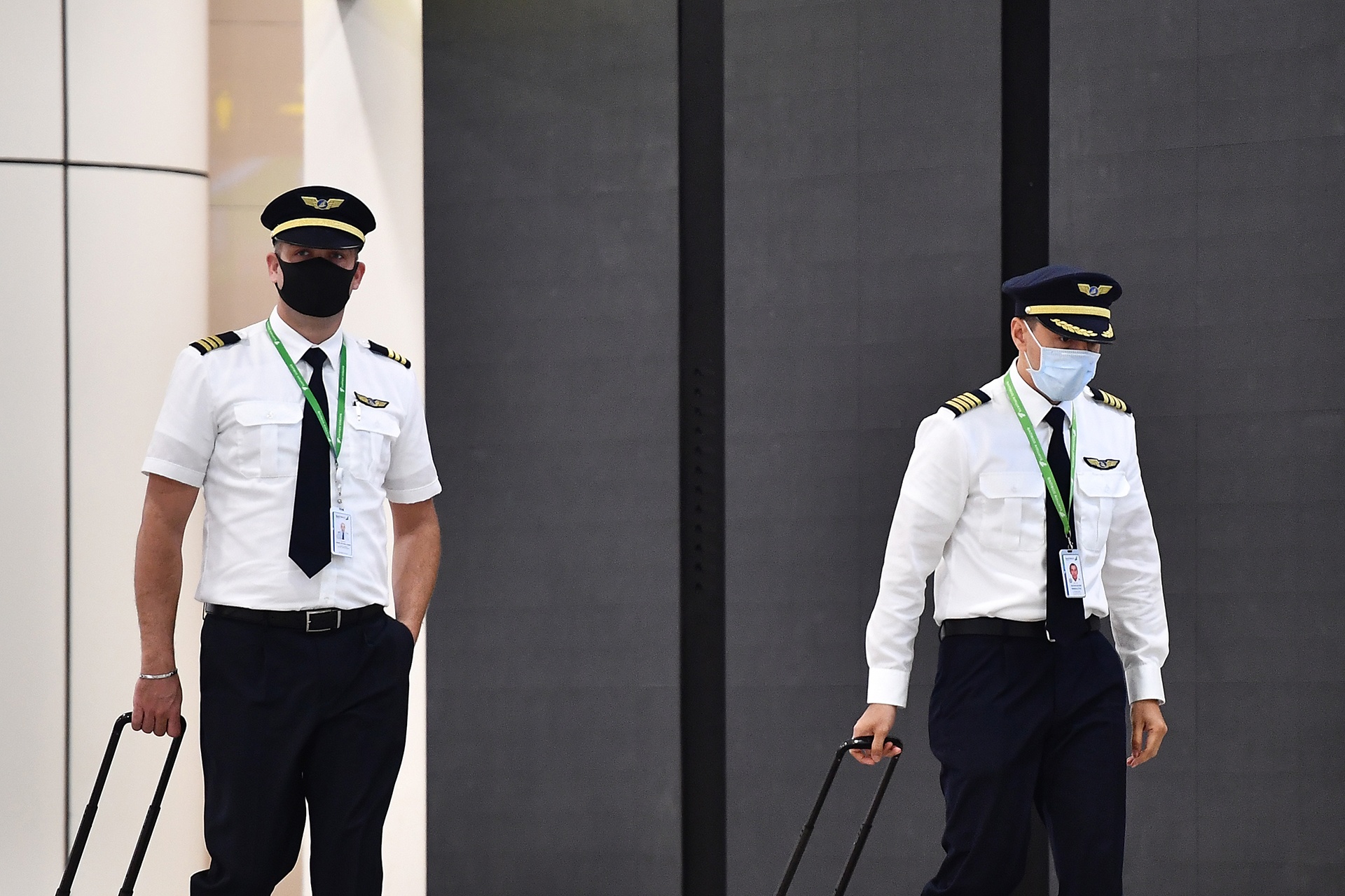 Hang hang khong chi duoc bay 1 chuyen khu hoi TP.HCM - Ha Noi moi ngay hinh anh