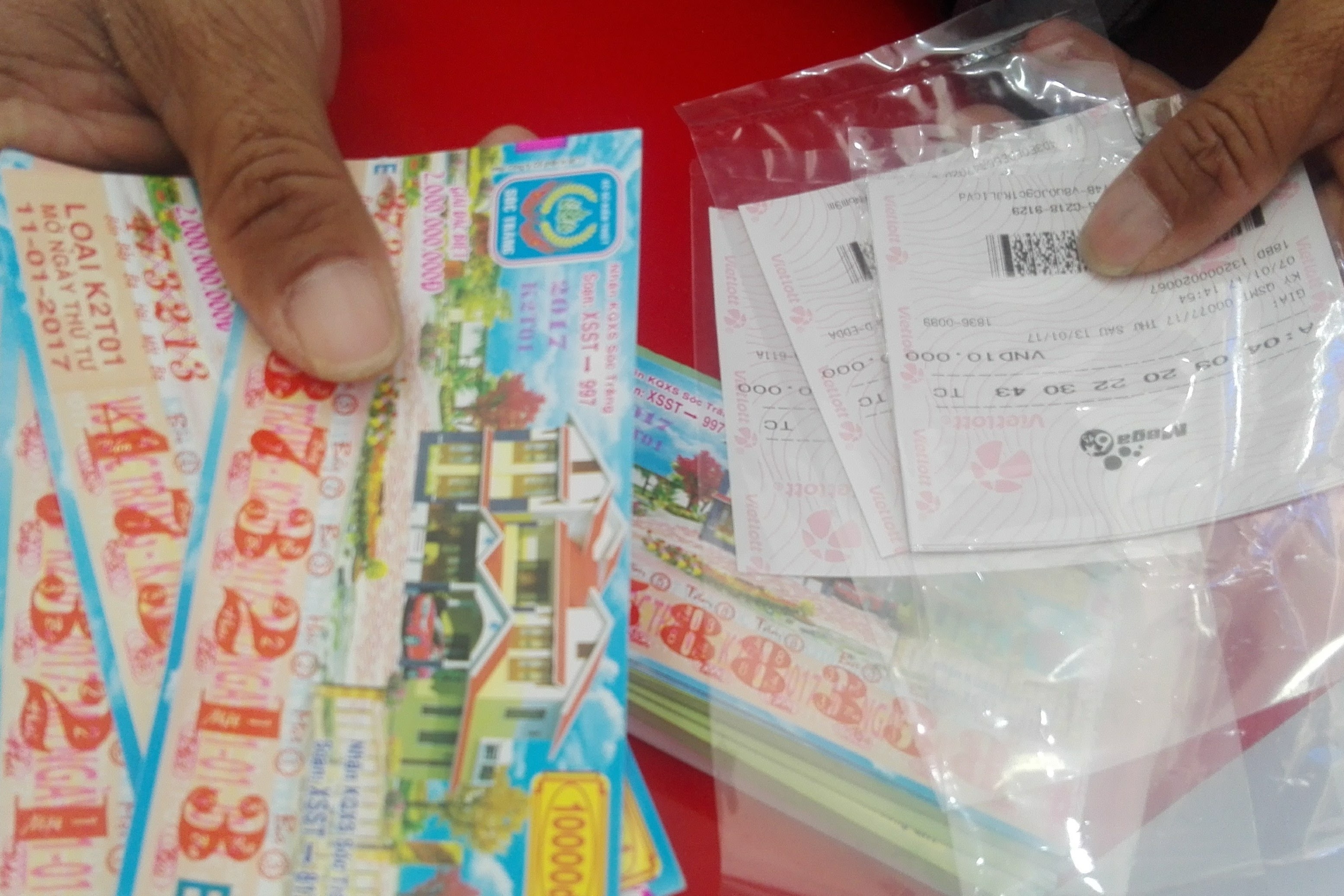 Cong ty lien quan VNPT muon ban ve so hinh anh