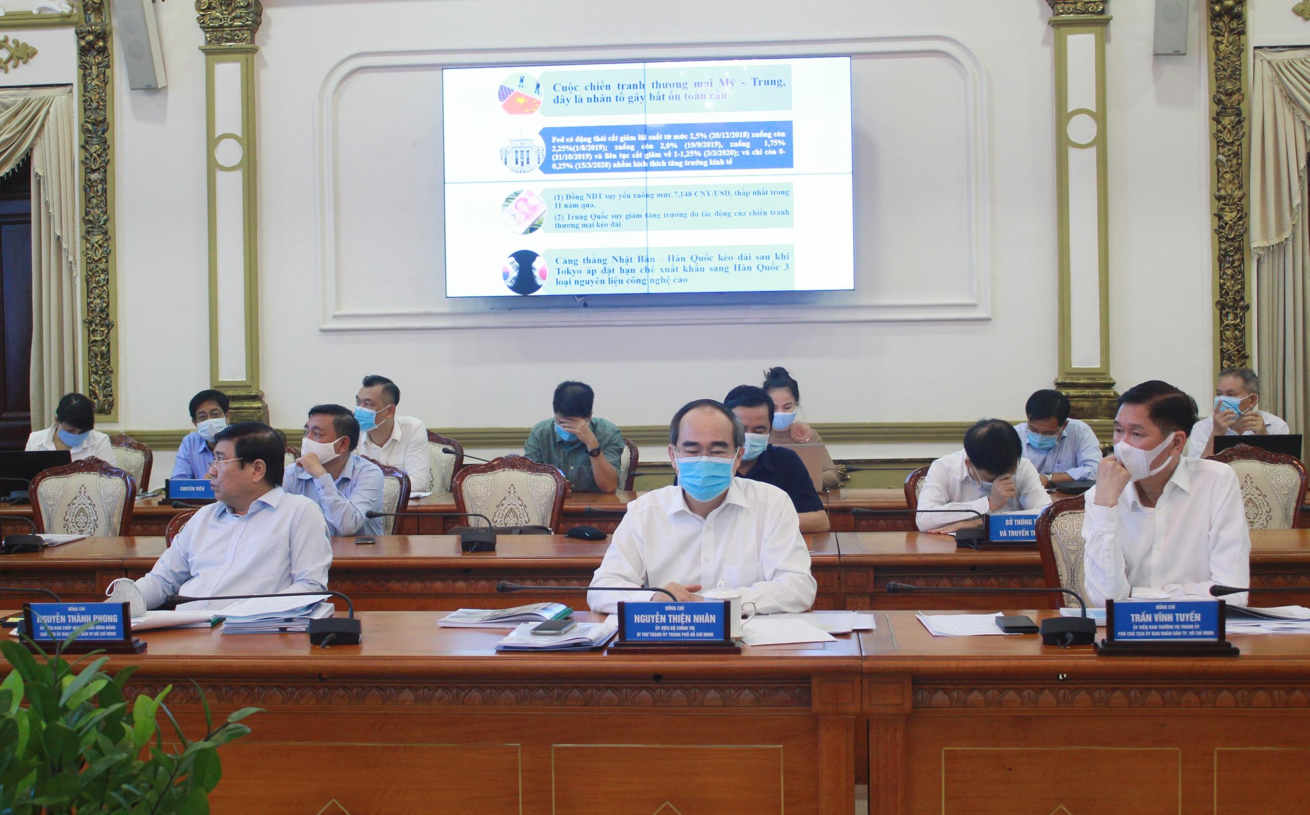 ho tro nguoi lao dong anh 2