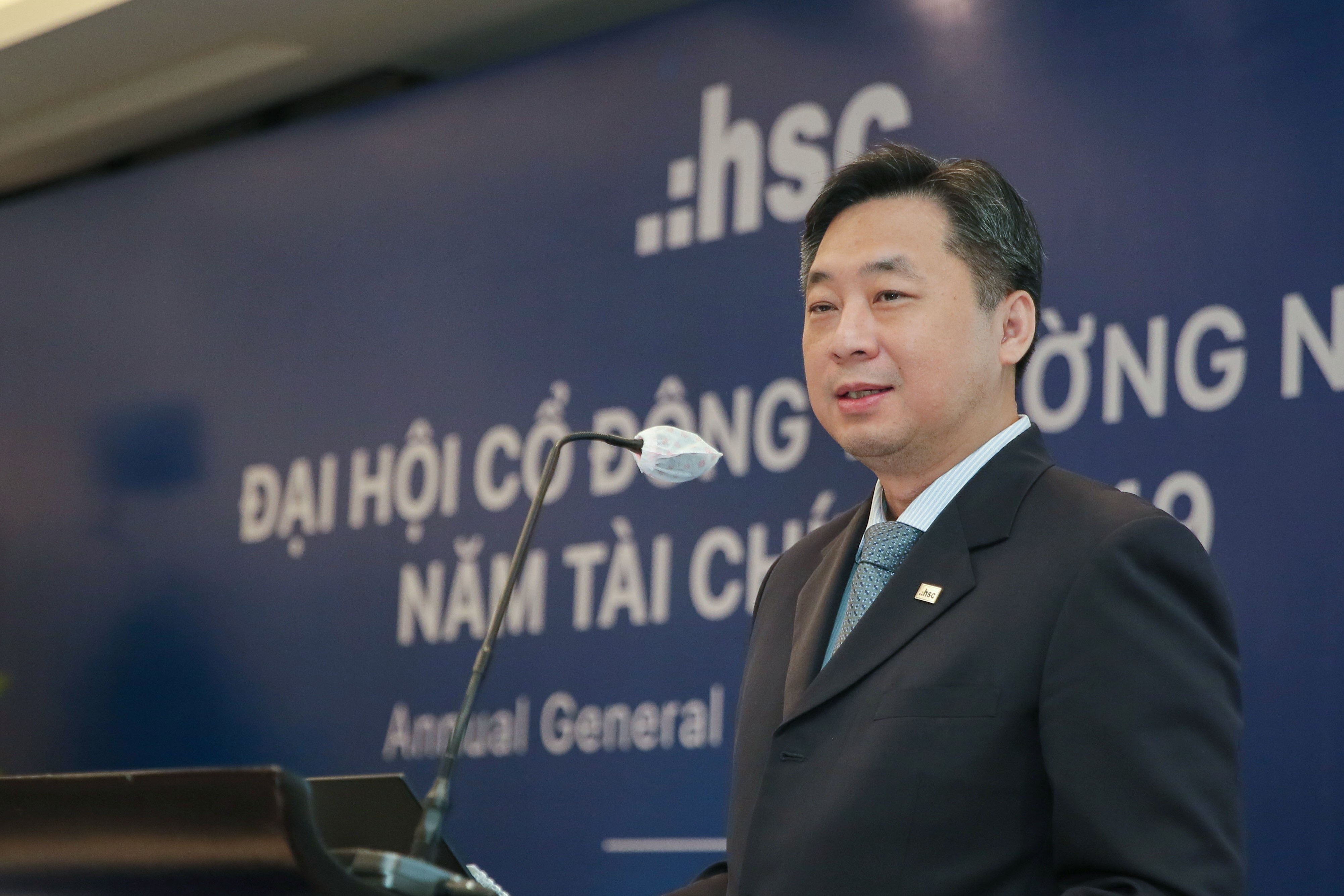 Cong ty Chung khoan TP.HCM ky vong lai tien ty moi ngay hinh anh