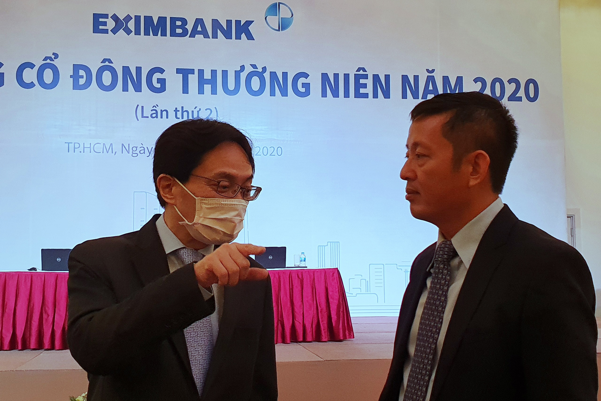Eximbank lai hoan dai hoi co dong vi dich Covid-19 hinh anh