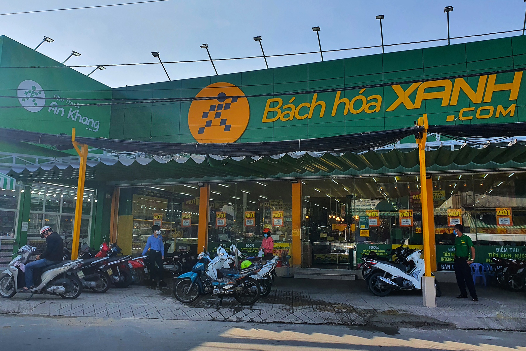 The gioi Di dong ve dich som hinh anh