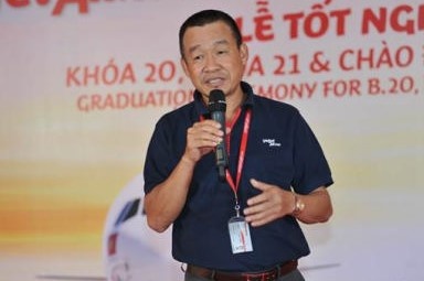 Ong Luu Duc Khanh thoi lam Giam doc dieu hanh Vietjet hinh anh