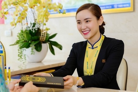 Them mot ngan hang muon chuyen san hinh anh