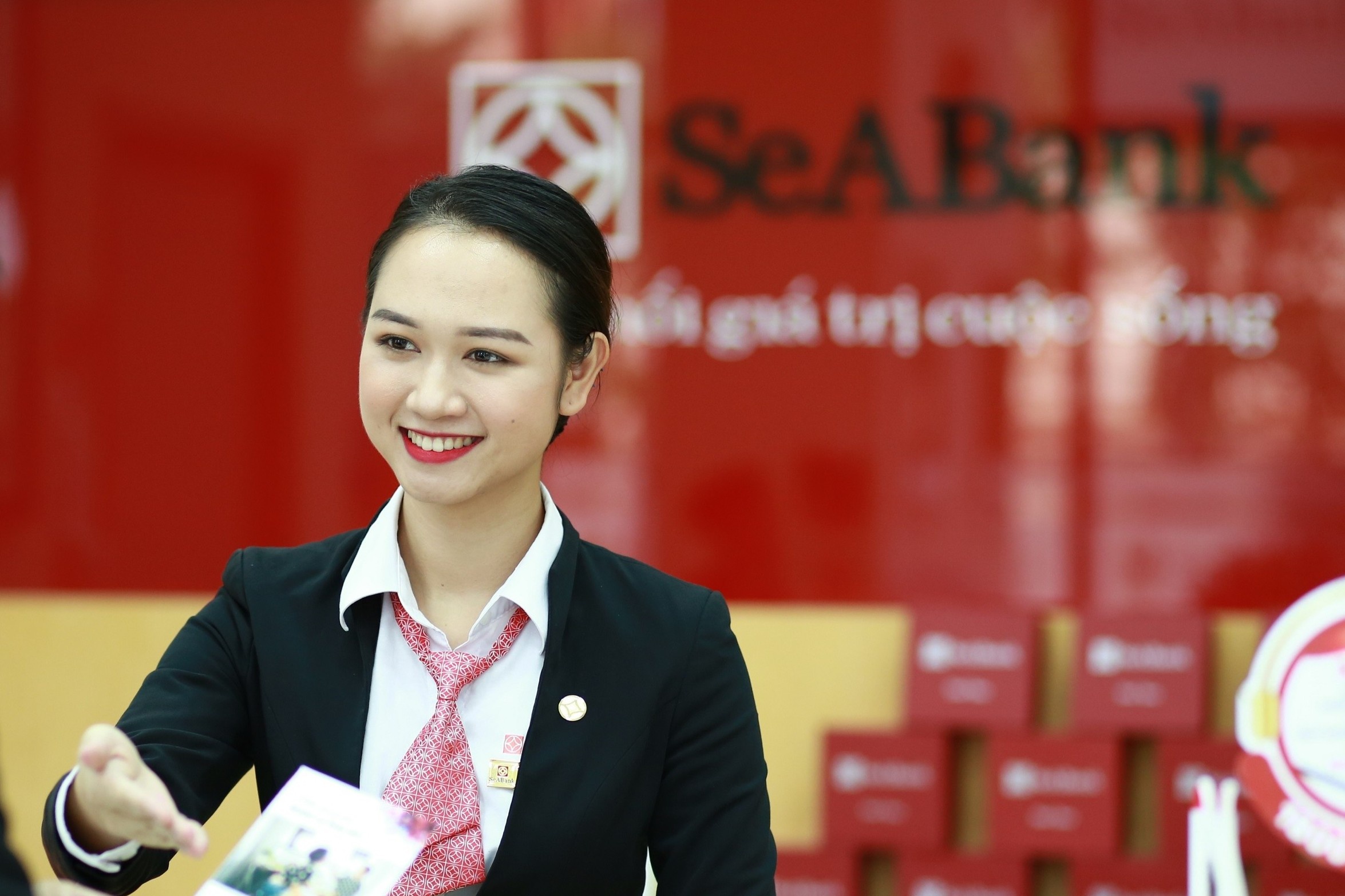 Them ngan hang len san HoSE hinh anh