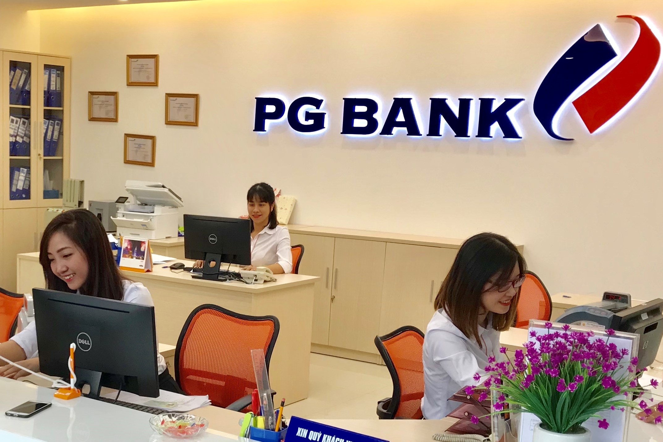 Petrolimex van uu tien hop tac voi PG Bank hinh anh