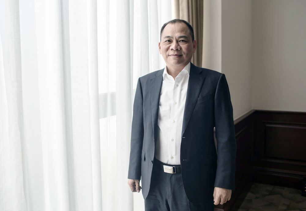 Ty phu Pham Nhat Vuong sap lot top 10 giau nhat chau A hinh anh