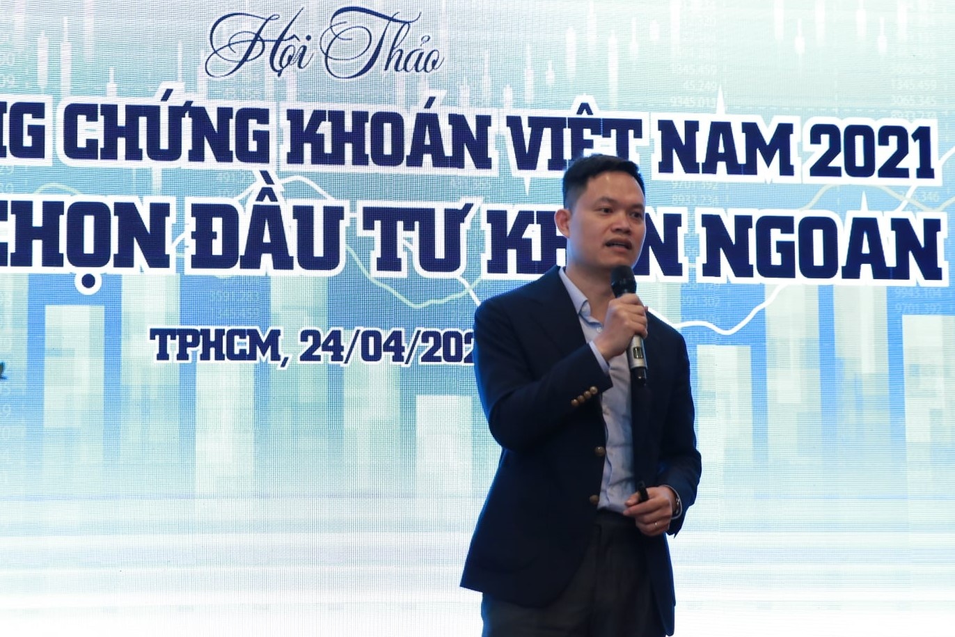 chung khoan anh 1
