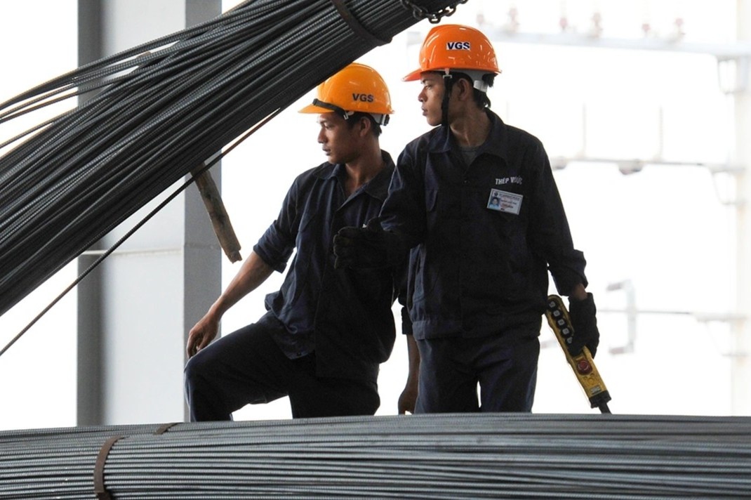 Viet Nam nhap khau 3,7 ty USD sat thep 4 thang dau nam hinh anh