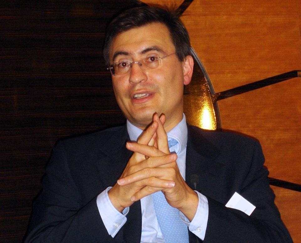 Ty phu tu thien anh 3