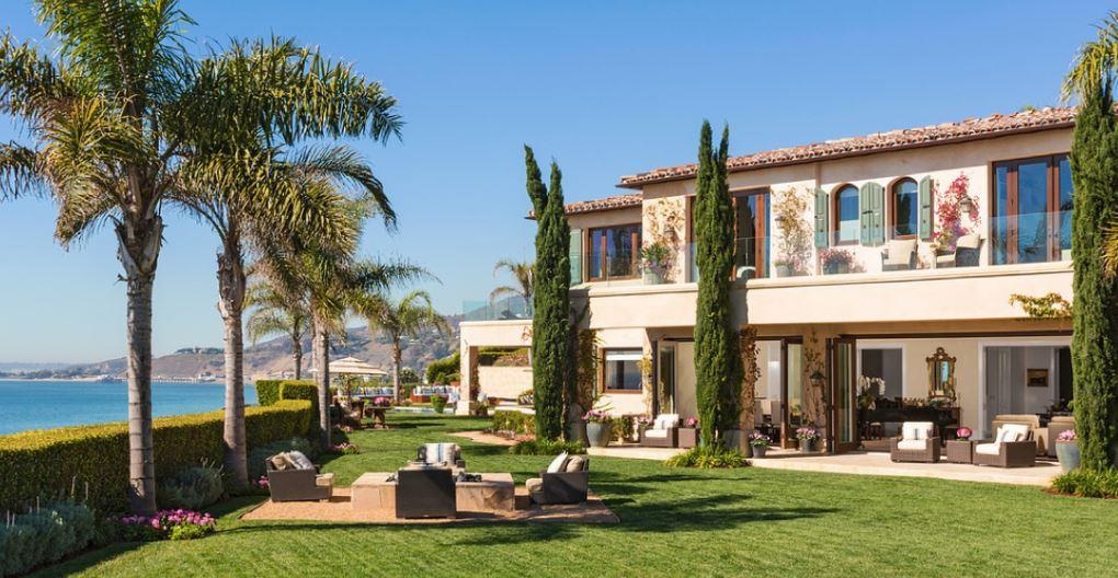 Ben trong biet thu ma Kylie Jenner thue de nghi he hinh anh