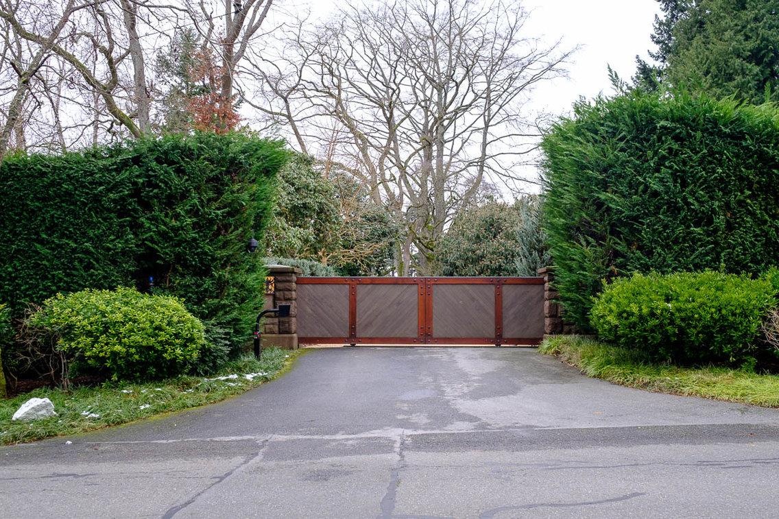 Jeff Bezos,  Bill Gates anh 2