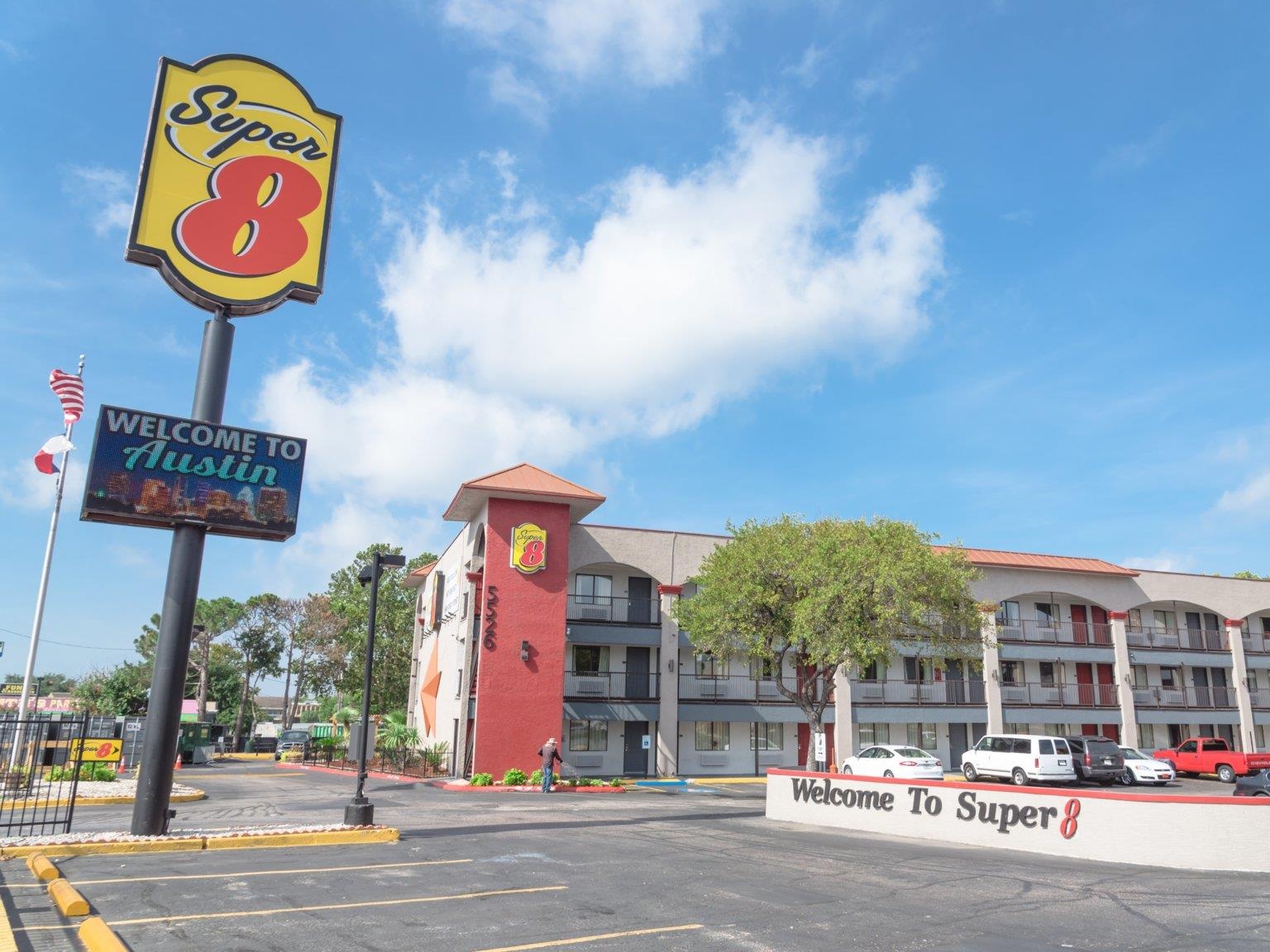 Tỷ phú bất động sản ảnh 1 Ty phu bat dong san anh 1