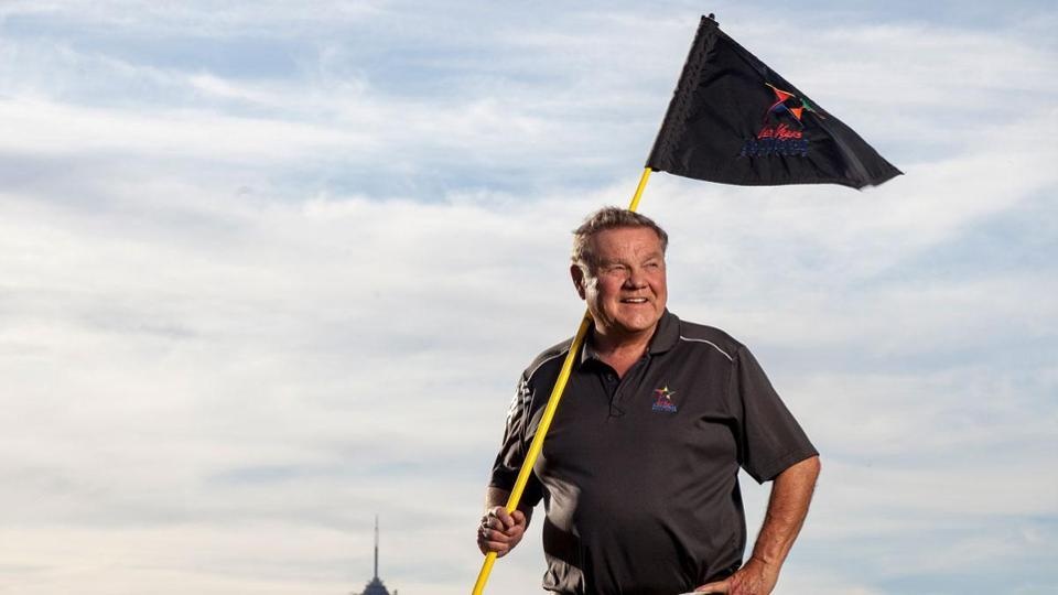 Giao vien the hinh tro thanh ty phu USD khi so huu 'de che' khach san hinh anh