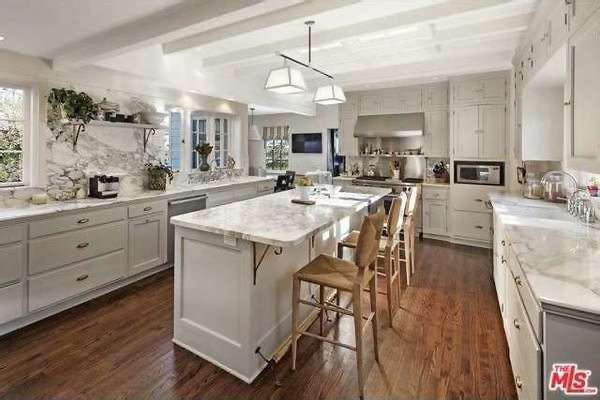 nha cua ty phu anh 5