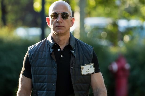 Jeff Bezos gianh lai ngoi giau nhat the gioi tu Bill Gates sau 1 ngay hinh anh