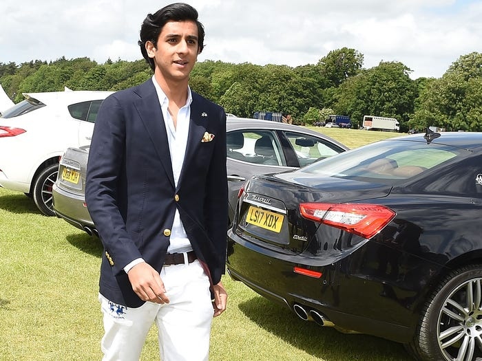 Vi vua tai An Do 21 tuoi nam giu khoi tai san 2,8 ty USD hinh anh