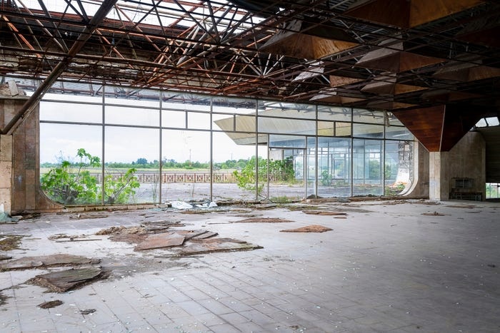 sân bay bỏ hoang ảnh 5 san bay bo hoang anh 5