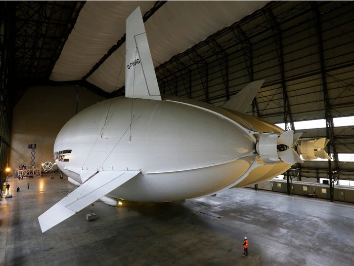 may bay lon nhat the gioi anh 3