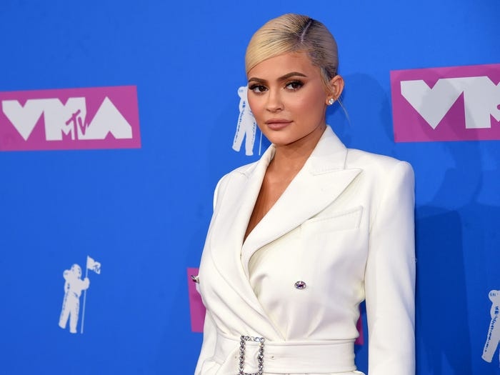 ty phu tre nhat the gioi anh 2