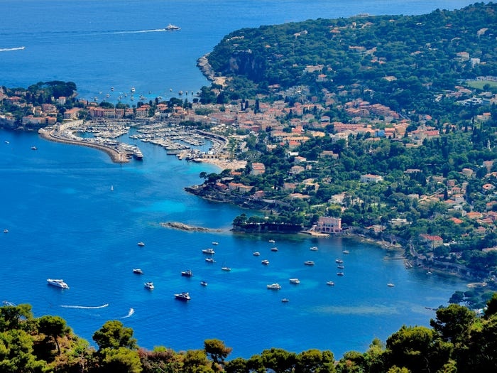 Noi o cua ty phu anh 1