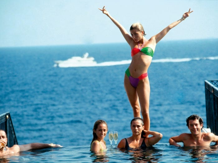 Noi o cua ty phu anh 10