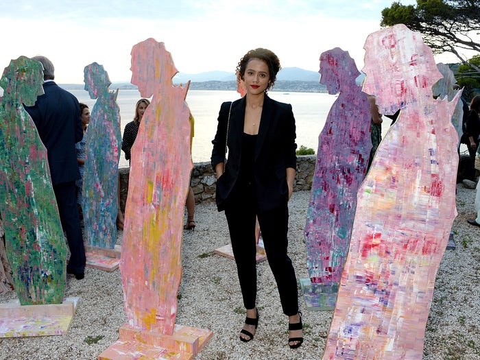 Noi o cua ty phu anh 11