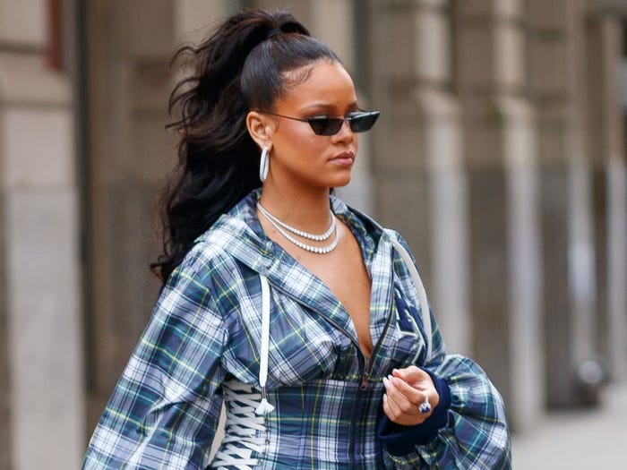 Nhung ty phu, trieu phu thich san hang giam gia hinh anh