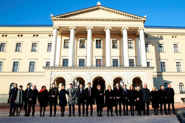 cung dien hoang gia anh 4