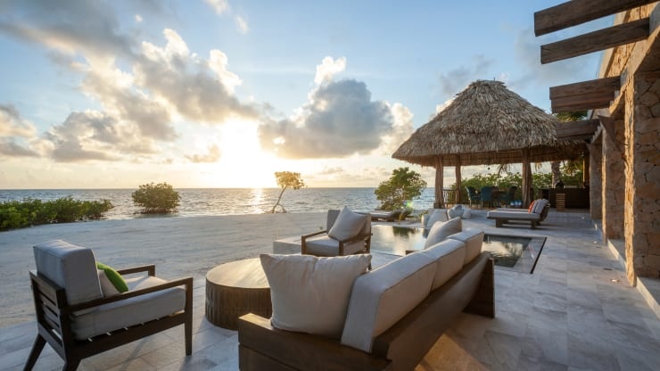 Nhung noi tru an xa xi cho nha giau tranh dich Covid-19 hinh anh