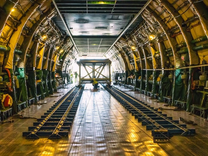 May bay lon nhat the gioi anh 6