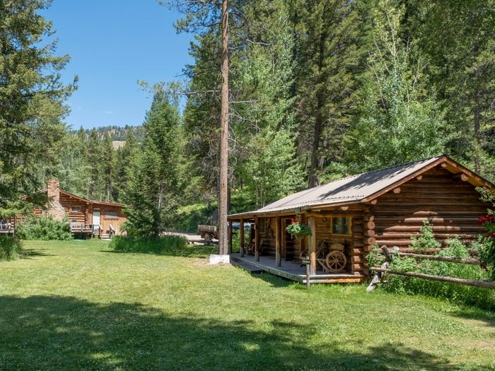 nha giau My trong dich Covid-19 anh 11