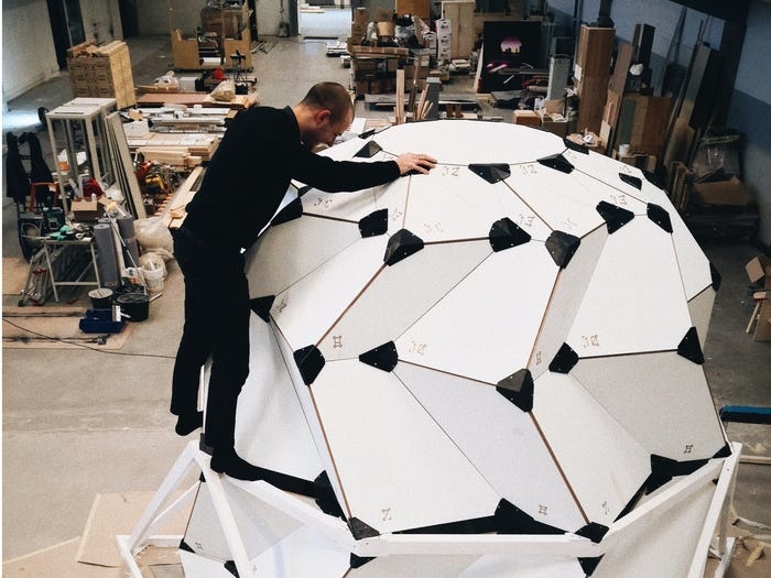 nha tren mat trang anh 4