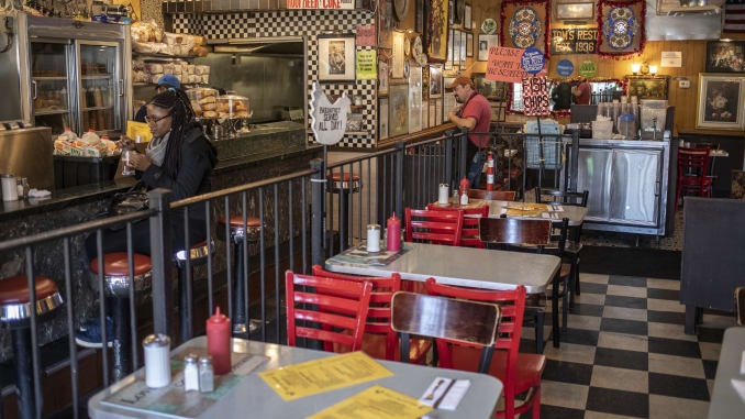 8 trieu nhan vien nha hang o My that nghiep do dai dich hinh anh