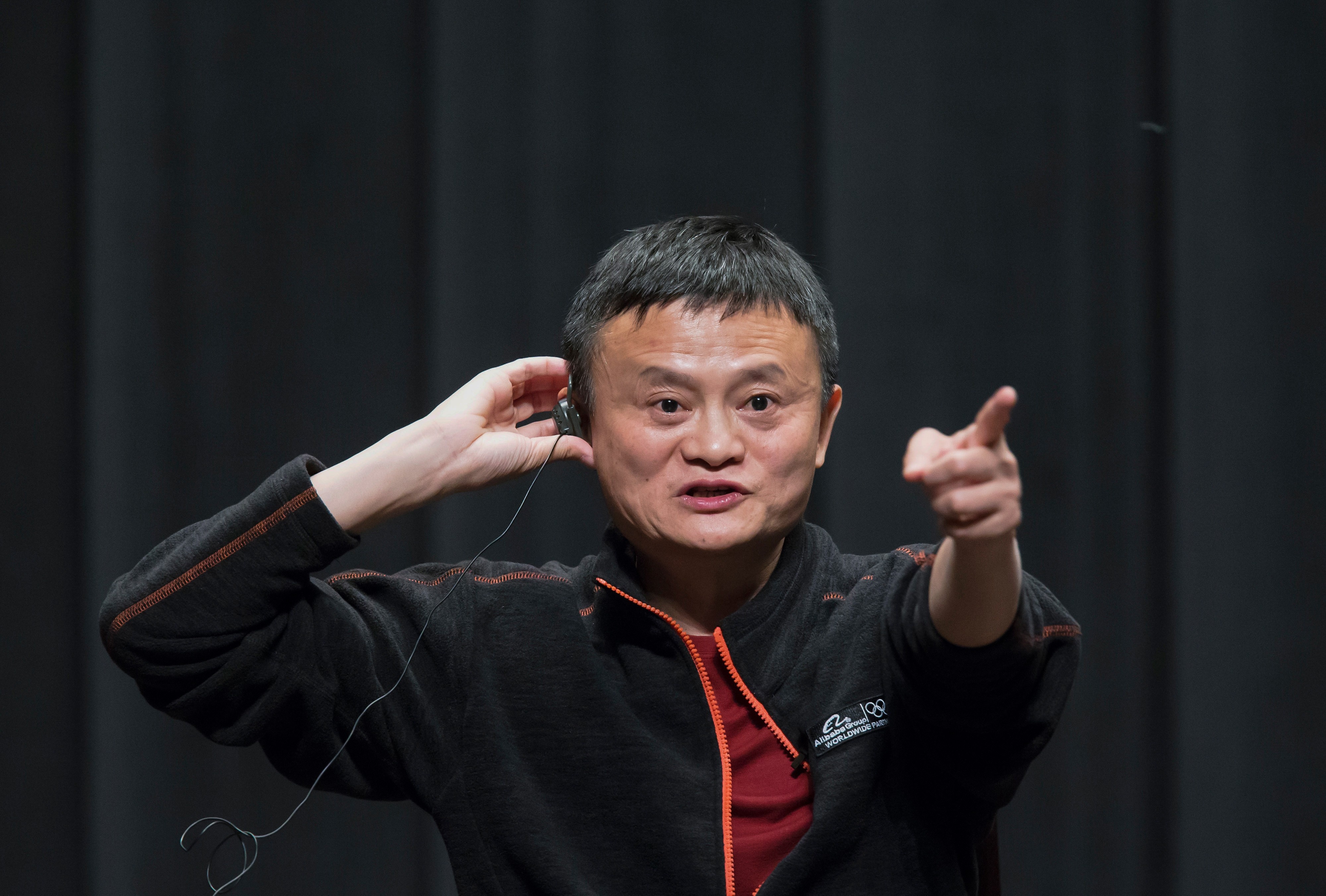 Bat chap dai dich, so ty phu Trung Quoc van tang hinh anh