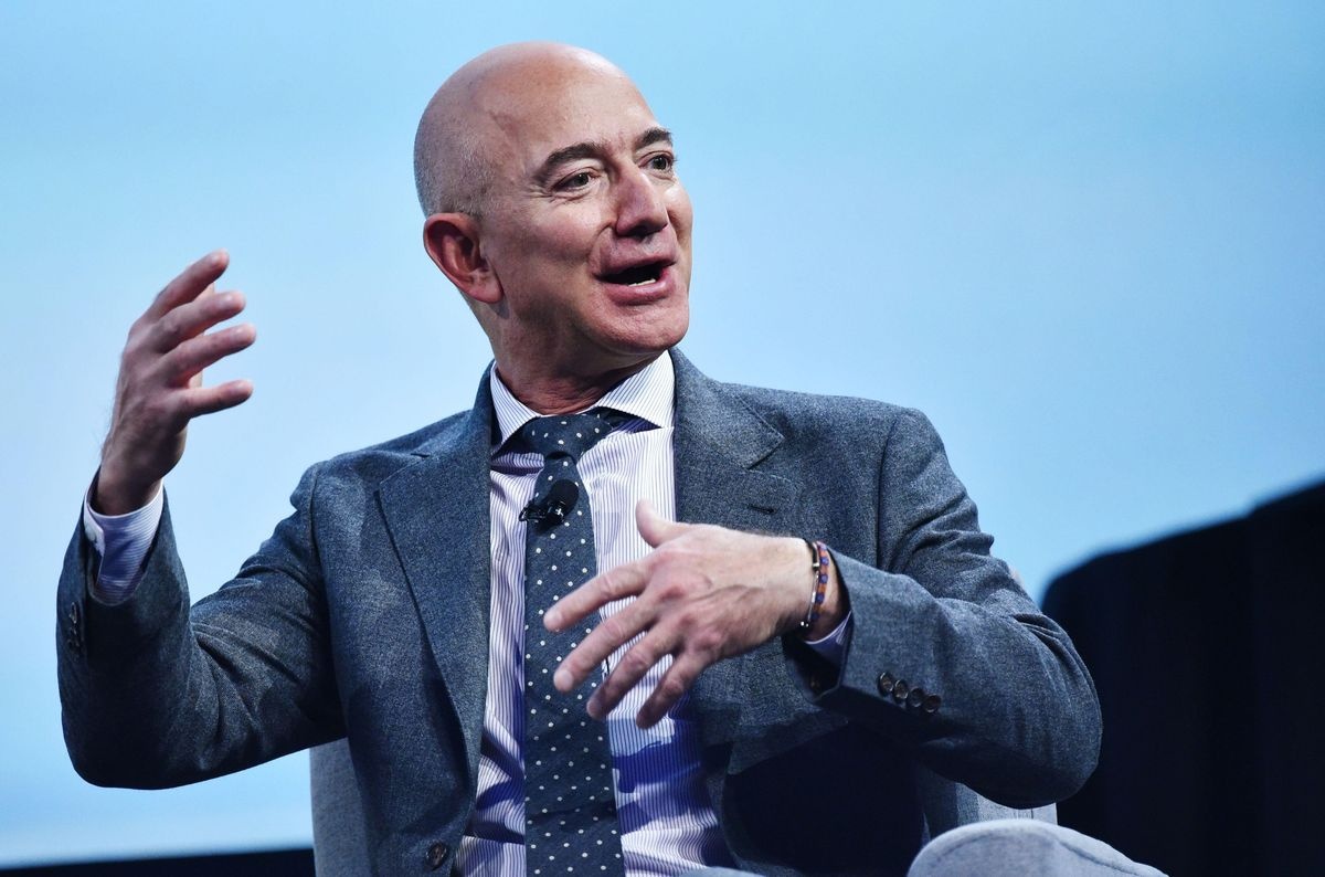 Ben trong toa nha cao cap ty phu Jeff Bezos moi mua can ho hinh anh