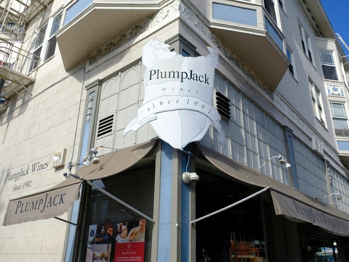 Thong doc California anh 4