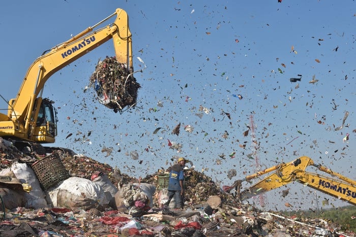 Quoc te Lao dong anh 2