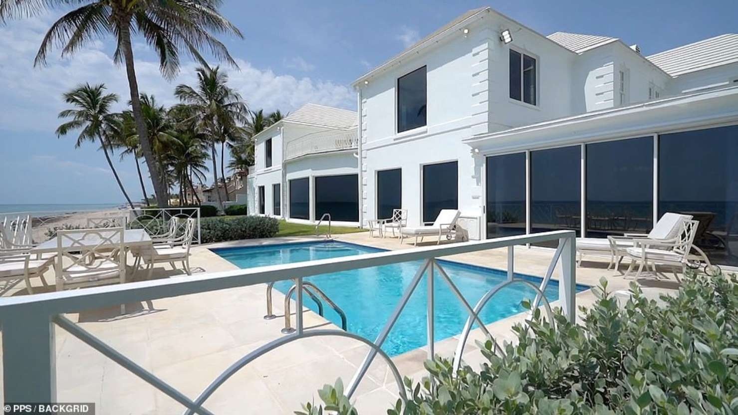 Can biet thu 49 trieu USD duoc cong ty cua ong Trump rao ban hinh anh