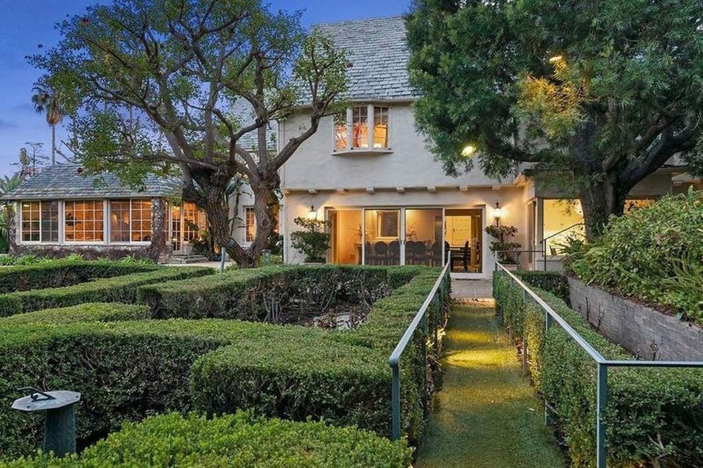 Ben trong biet thu hon 18 trieu USD cua ty phu My hinh anh