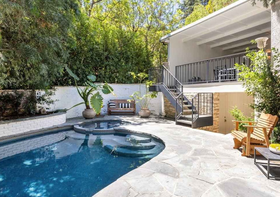 Leonardo DiCaprio ban biet thu hon 5,7 trieu USD hinh anh