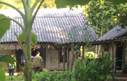 Nguoi me nghi bi con trai sat hai o Yen Bai hinh anh