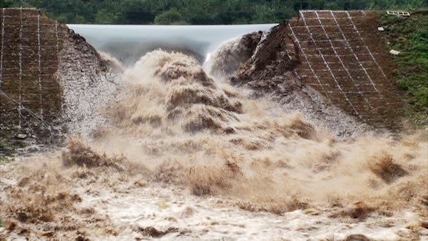 Tam giu nguoi tung tin vo dap chinh ho Nui Coc hinh anh