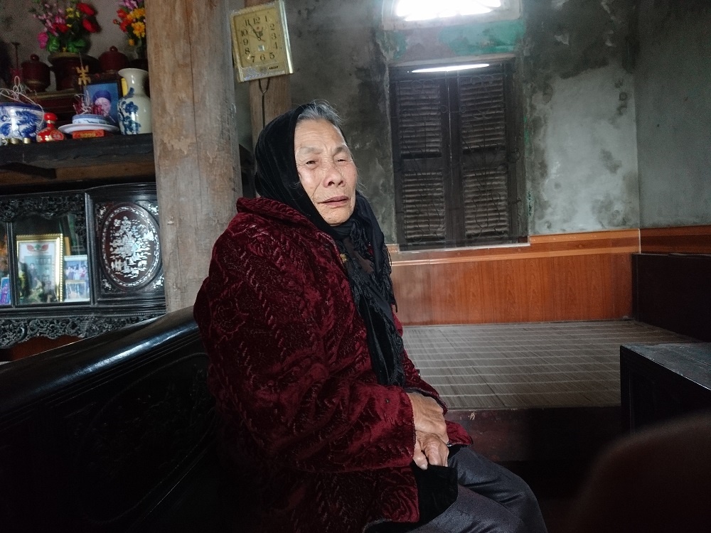 Nguoi dan lo mat hang tram trieu dong vi choi 'phuong' hinh anh